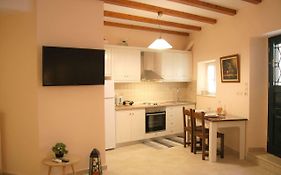 Old Town Venetian Studio By Corfuescapes